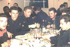 196- ARMEE DE L'AIR EN ALGERIE 1945-1962-44 (75)